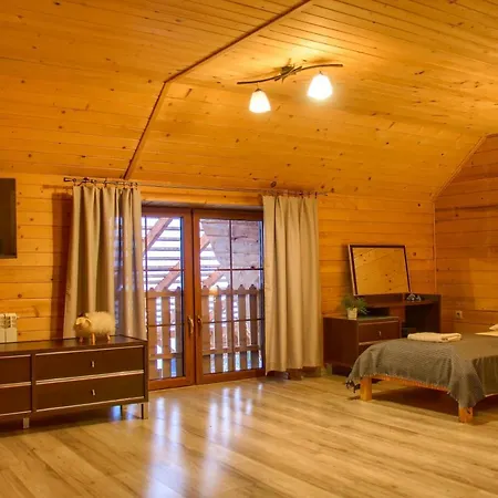 לינה וארוחת בוקר Dw Pod Jaworami - Relaks - Jacuzzi, Sauna Na Wylacznosc, Latem Basen Podgrzewany ביאלקה טטרנסקה