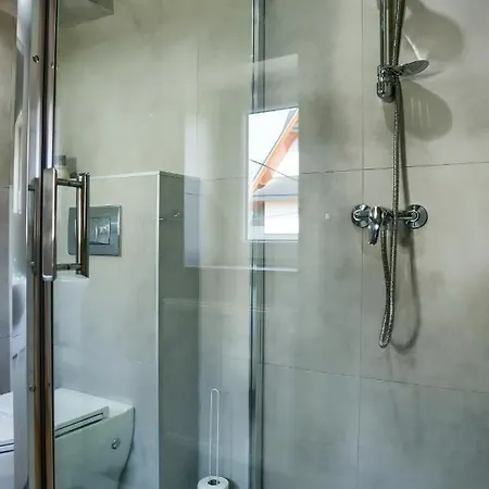 Bed & Breakfast Dw Pod Jaworami - Jacuzzi, Sauna Na Wylacznosc, Latem Basen Podgrzewany *