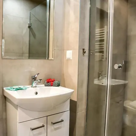 לינה וארוחת בוקר Dw Pod Jaworami - Relaks - Jacuzzi, Sauna Na Wylacznosc, Latem Basen Podgrzewany
