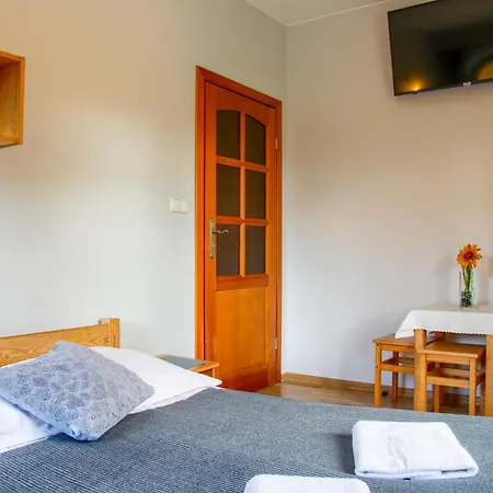 Bed & Breakfast Dw Pod Jaworami - Jacuzzi, Sauna Na Wylacznosc, Latem Basen Podgrzewany Bialka Tatrzanska