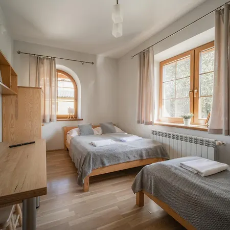 Bed & Breakfast Dw Pod Jaworami - Relaks - Jacuzzi, Sauna Na Wylacznosc 3*